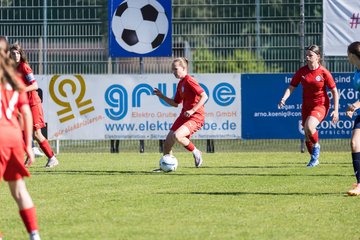 Bild 25 - wBJ TuS Rotenhof - Holstein Kiel : Ergebnis: 1:4